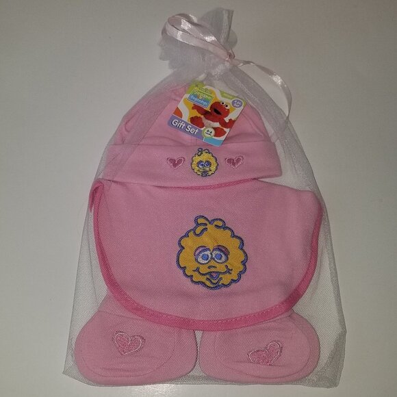 NEW Sesame Street Beginning Gift Set Pink Big Bird Hat Bib Booties Lot Baby Girl - Picture 1 of 6